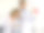 乌克兰科学家正在小心地混合有毒化学物质。素材图片