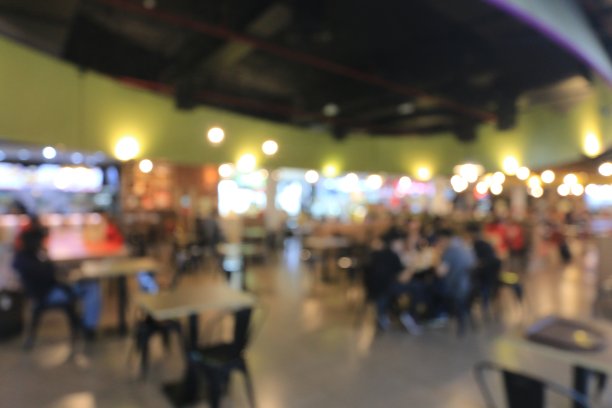 抽象模糊的餐厅内部，没有人在covid - 19病毒的背景图片下载