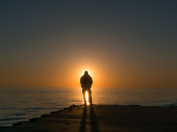 独奏日落轮廓图片下载