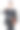 拿着汽车钥匙的青年销售人员图片下载