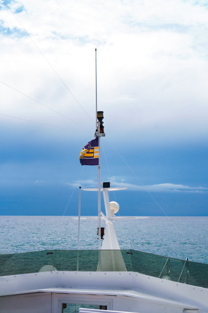 海上令人惊叹的帆船图片下载