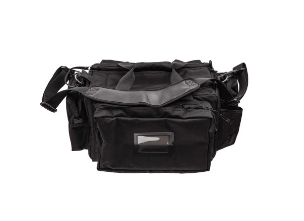 现代运动包孤立在白色背景。装设备或东西的背包。图片下载