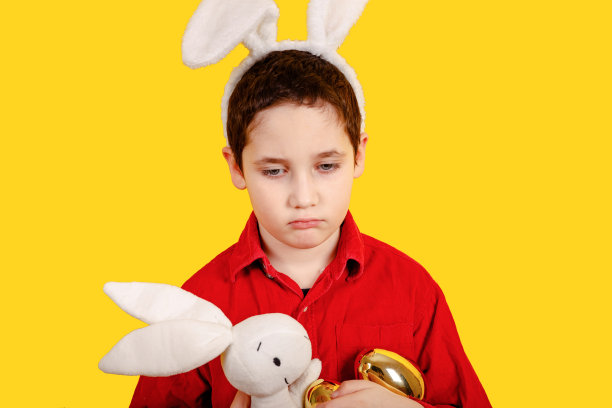 复活节将被取消，这孩子很不高兴图片下载