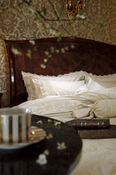 精美床上用品的细节图片下载