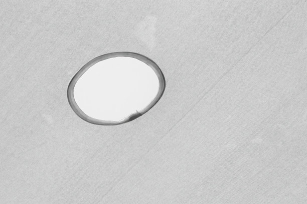 带有圆孔的屋顶面料图案图片下载