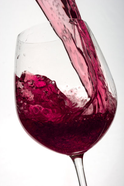 一杯红酒图片下载