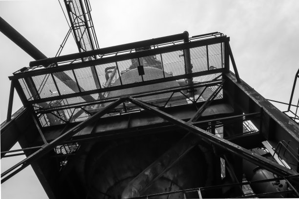 黑色和白色抽象的工业背景图片下载