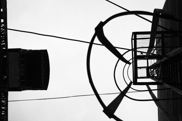 黑色和白色抽象的工业背景图片下载