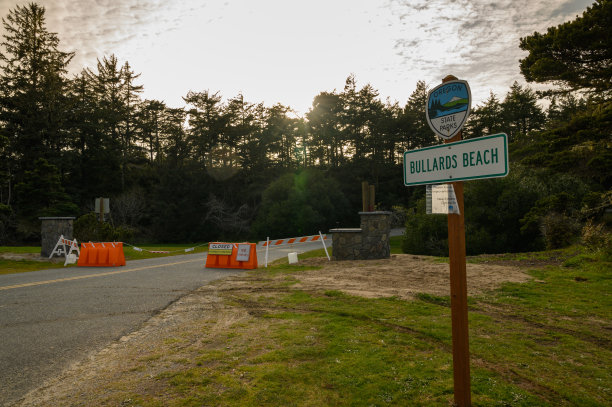 俄勒冈州立公园因冠状病毒爆发而关闭图片下载