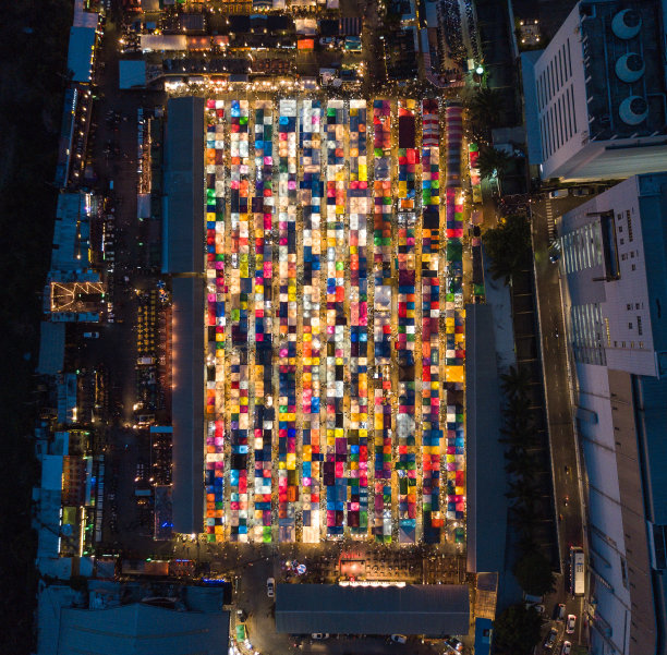 泰国曼谷的罗特菲市场图片下载