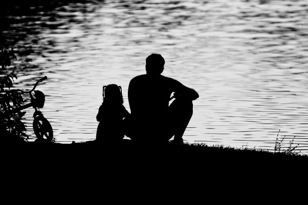 父亲和女儿-父亲节图片下载