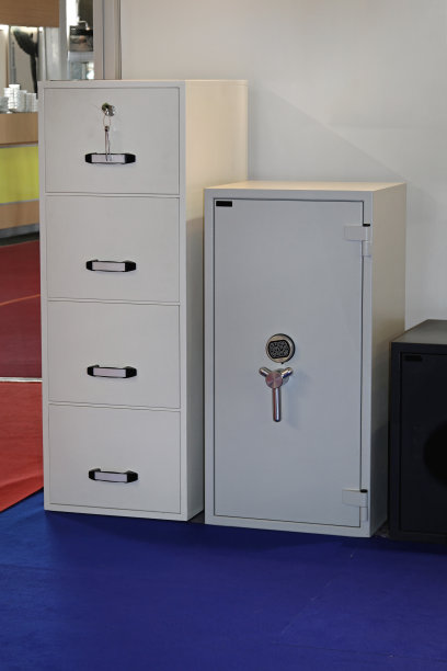 大的保险箱图片下载