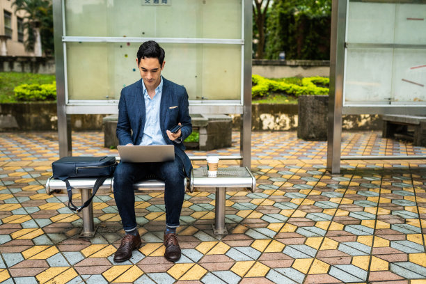 随时随地工作图片下载