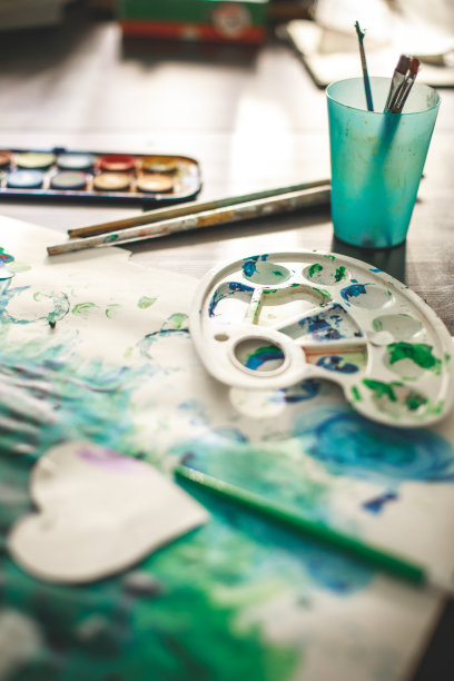 艺术家的工具和绘画图片下载