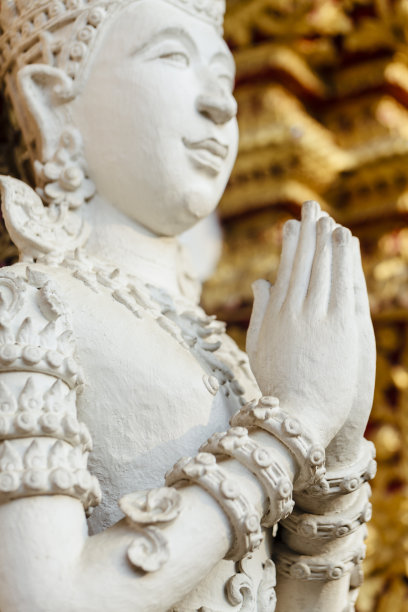 泰国清迈的白色石佛图片下载