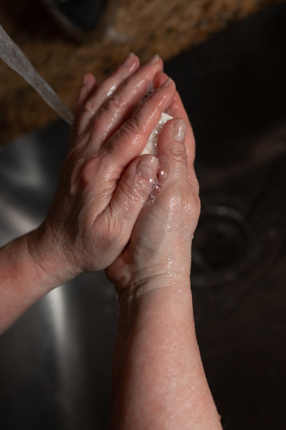 冠状病毒的手清洗图片下载