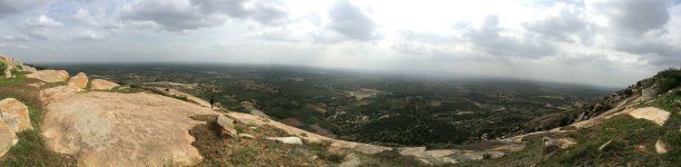 风景有山和云图片下载