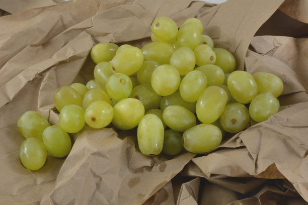 一堆刚洗过的绿葡萄图片下载