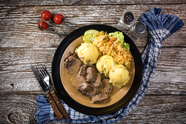 辣根汁炖猪舌。图片下载