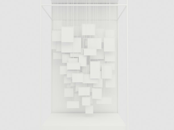 用各种大小的挂画框清除白色画廊的空白。3D渲染，白色显示，白色展览，各种尺寸展台图片下载