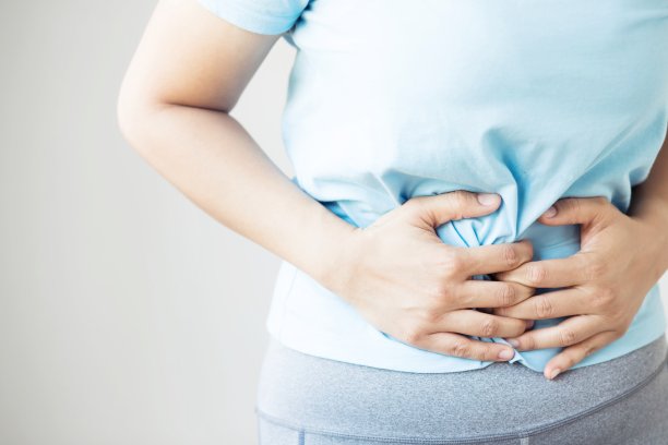 女性会有月经痉挛图片下载