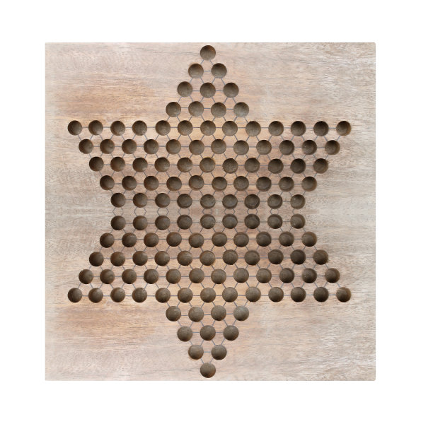 旧木板纹理与小洞星形图案孤立在白色背景，剪切路径图片下载