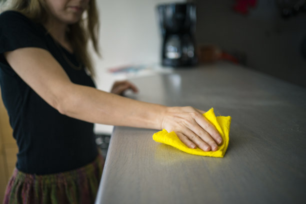 女人干净的家图片下载