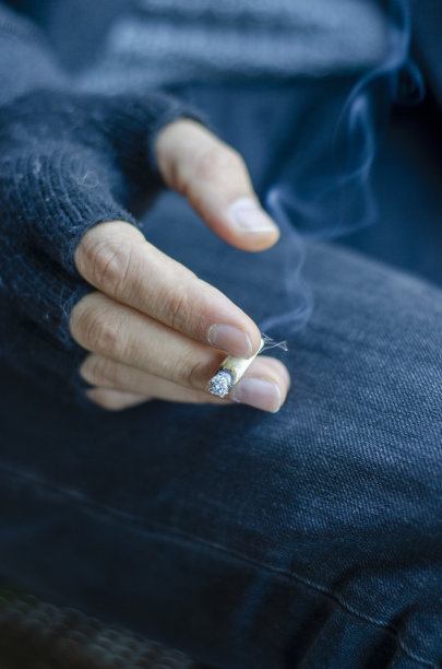 吸烟，香烟，烟草，烟图片下载