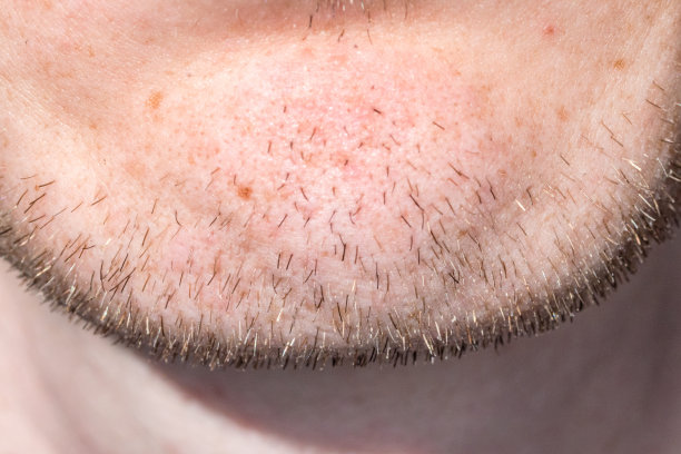 一张男人胡须的微距照片。图片下载