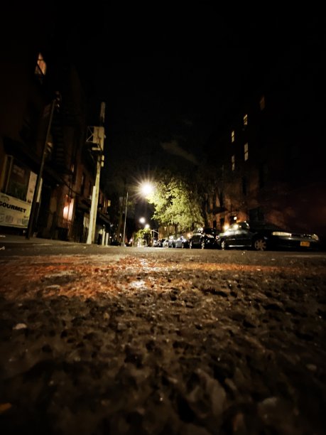 夜晚被遗弃的布鲁克林图片下载