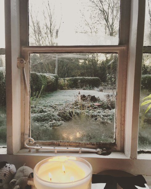 寒冷的圣诞节的早晨图片下载