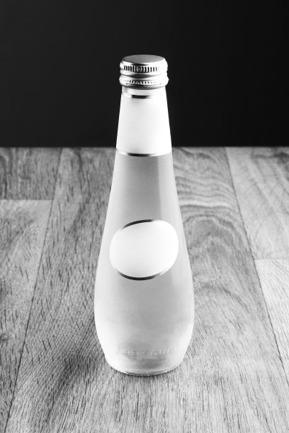 水瓶模型-空白-玻璃瓶图片下载