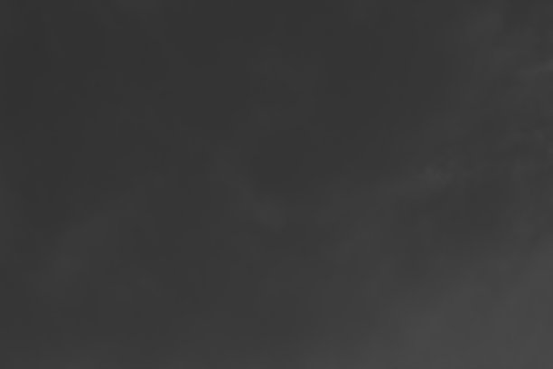 抽象背景与烟雾和复制空间的文本图片下载