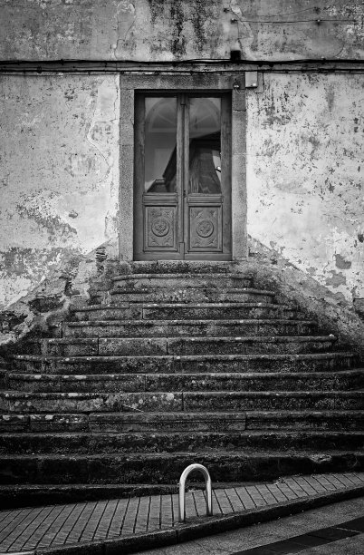 门和楼梯图片下载