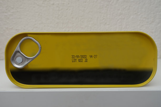 有保质期的锡罐图片下载