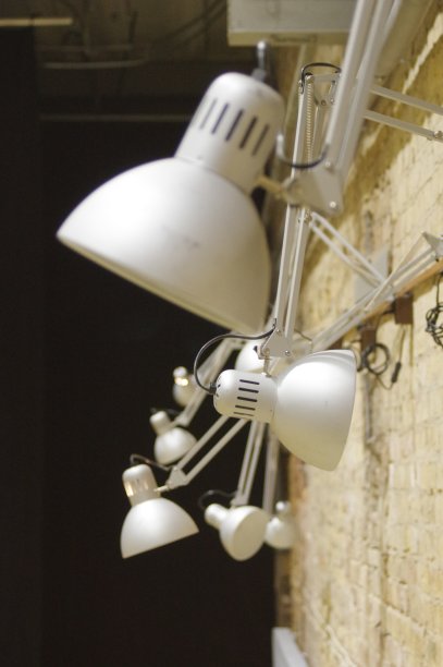 现代挂灯图片下载