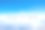飞机在高空飞行，云层和蓝天之上。从正前方看，完全正确。图片下载