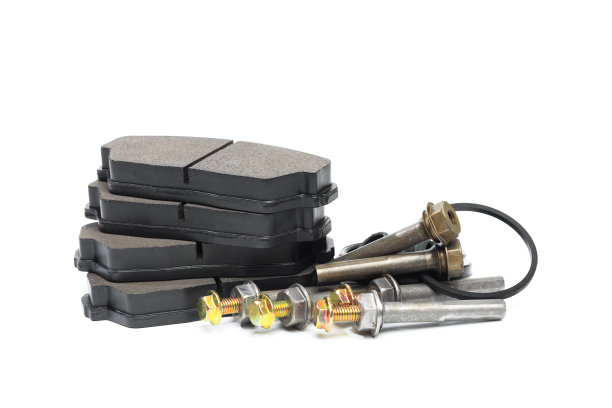 刹车片和制动卡钳指南隔离在白色背景-图像图片下载