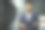 穿着蓝色西装的帅气小伙。图片下载
