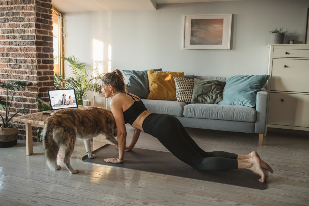 在家的隔离期图片下载