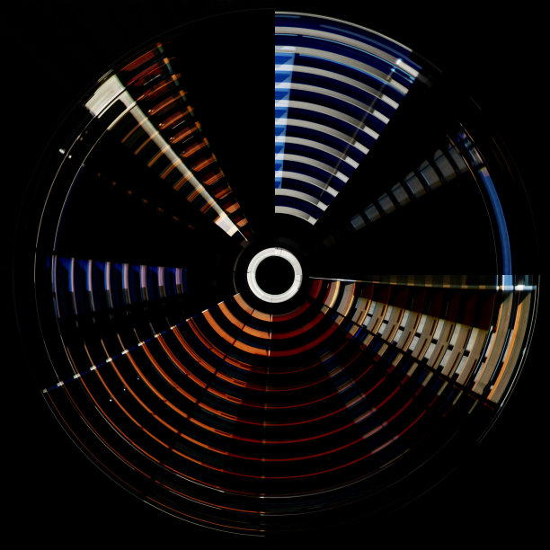 数字渲染的建筑，工业或技术背景与同心结构类似的涡轮机，旋转风扇，圆顶屋顶或类似目标的物体图片下载