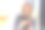 年轻女子使用数码平板电脑户外库存照片图片下载