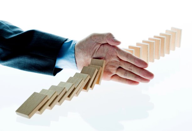 商人手停多米诺效应图片下载