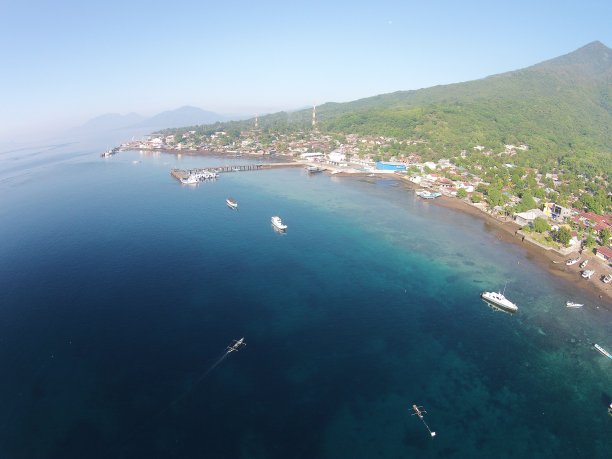 拉兰图卡，印尼梵蒂冈图片下载