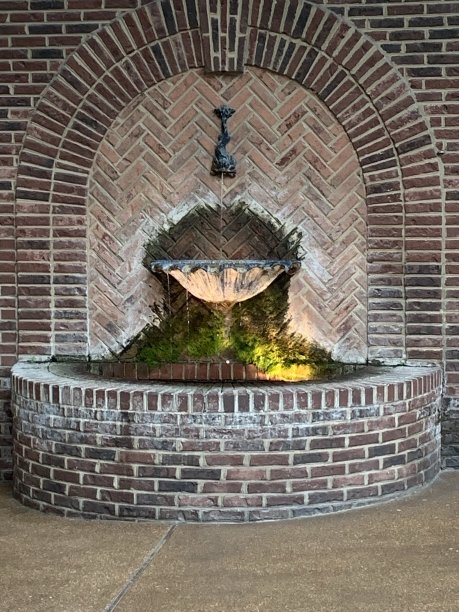 砖灯墙喷泉图片下载