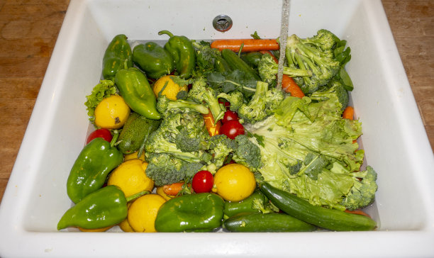 洗蔬菜图片下载