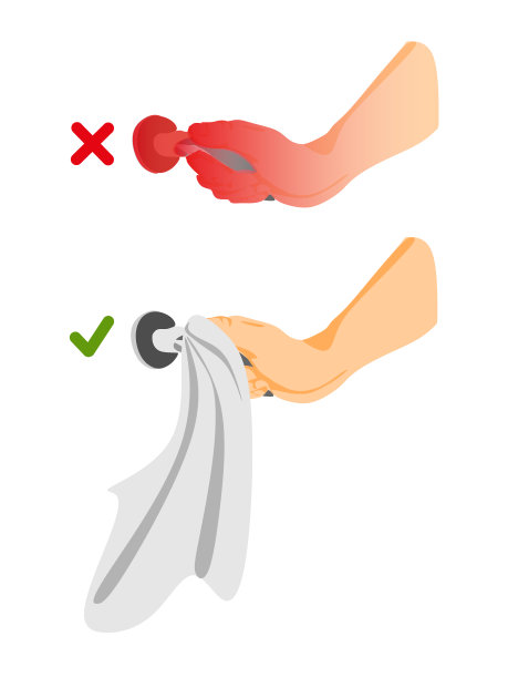 通过门把手清洁概念，纸巾可以防止患者感染冠状病毒covid-19冠状病毒细菌。矢量图图片下载