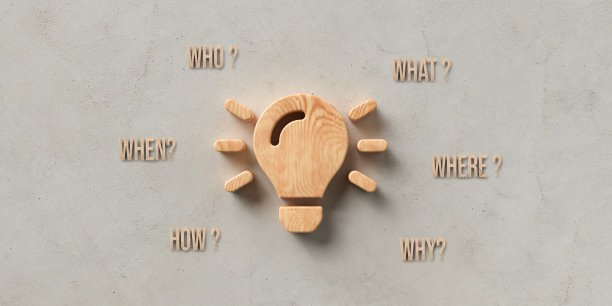 木制灯泡与字何时，什么，何处，谁，为什么和如何- 3D渲染插图图片下载