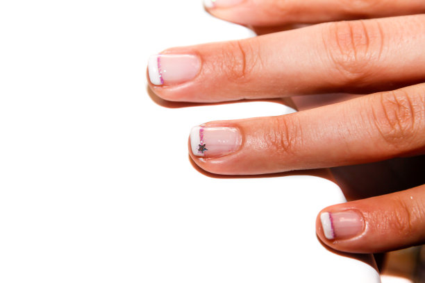 修指甲的过程图片下载