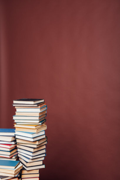 许多书库的教育学习准备棕色背景的考试图片下载